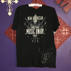 American Eagle Black T Shirt